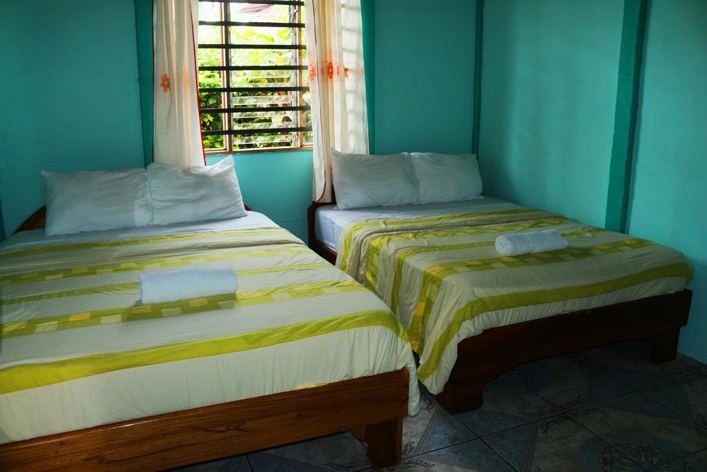 Hotel Las Flores Fortuna ラ・フォルトゥナ エクステリア 写真