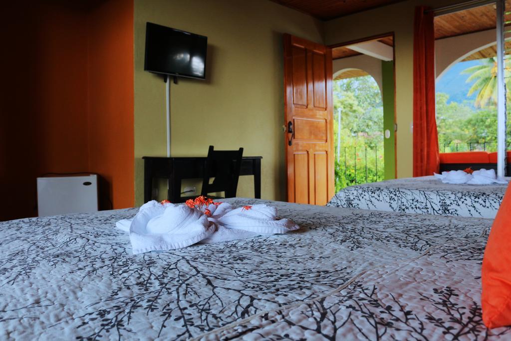 Hotel Las Flores Fortuna ラ・フォルトゥナ エクステリア 写真