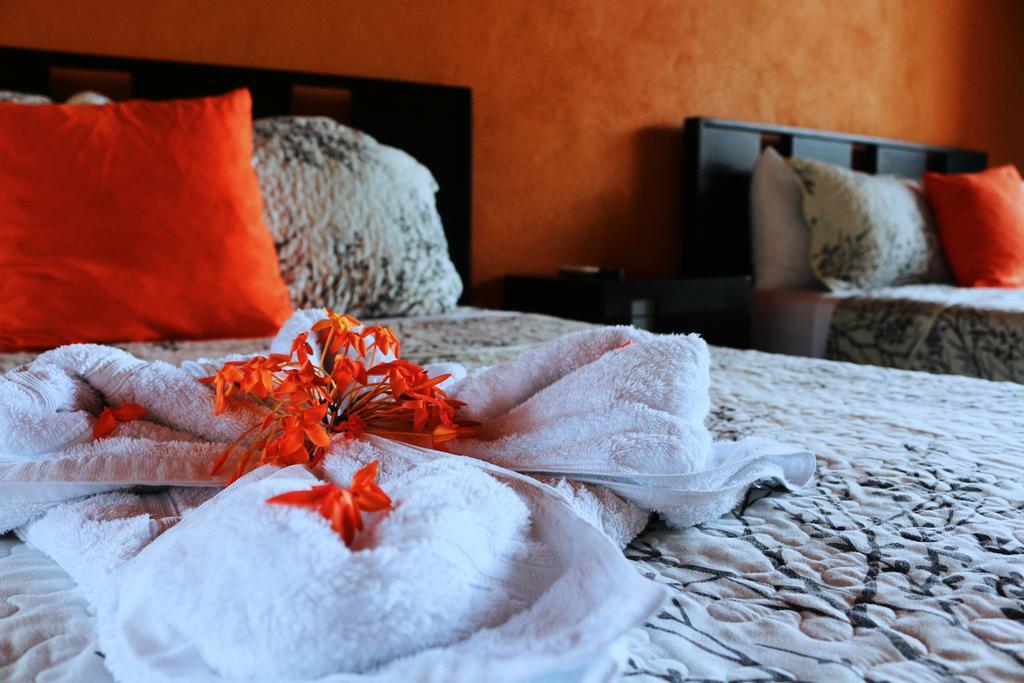 Hotel Las Flores Fortuna ラ・フォルトゥナ エクステリア 写真