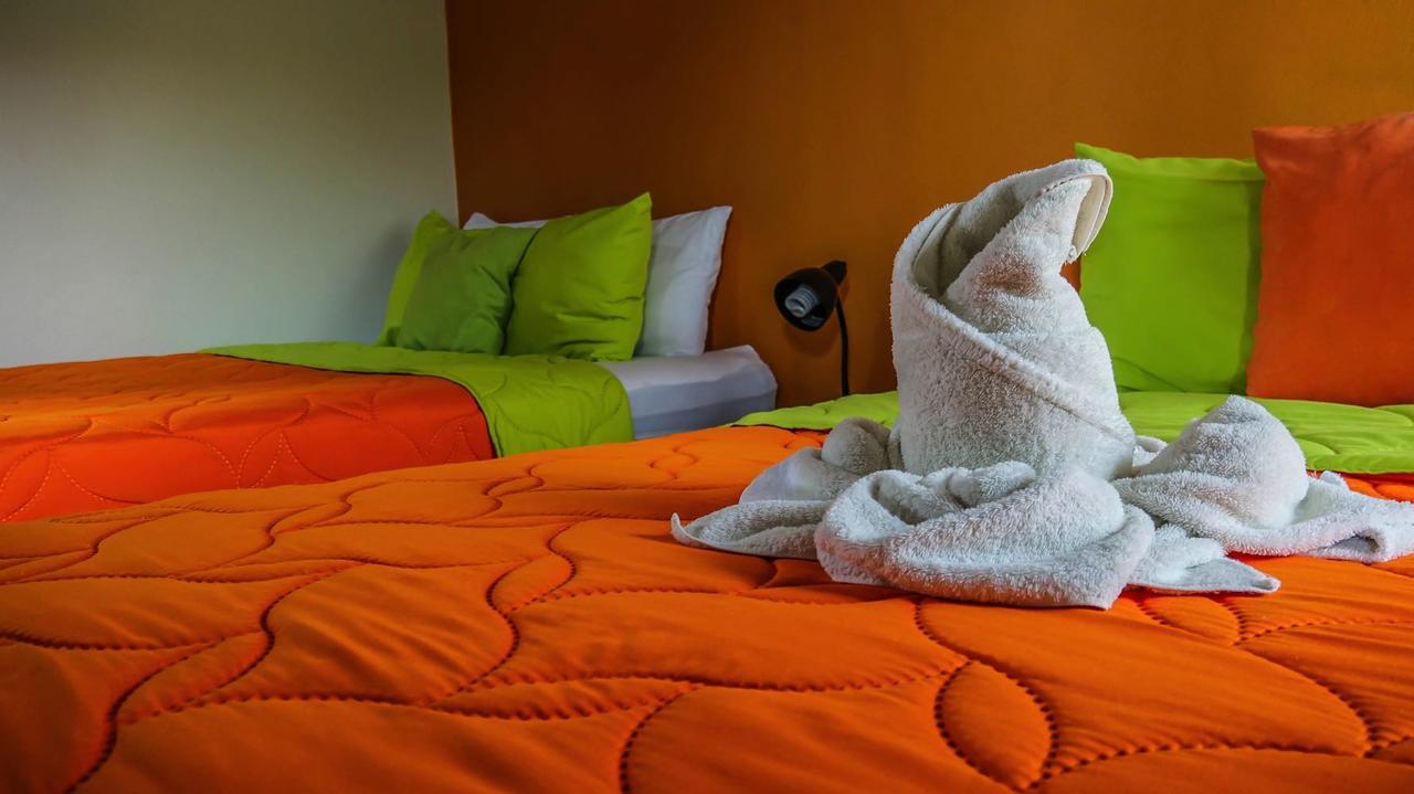 Hotel Las Flores Fortuna ラ・フォルトゥナ エクステリア 写真