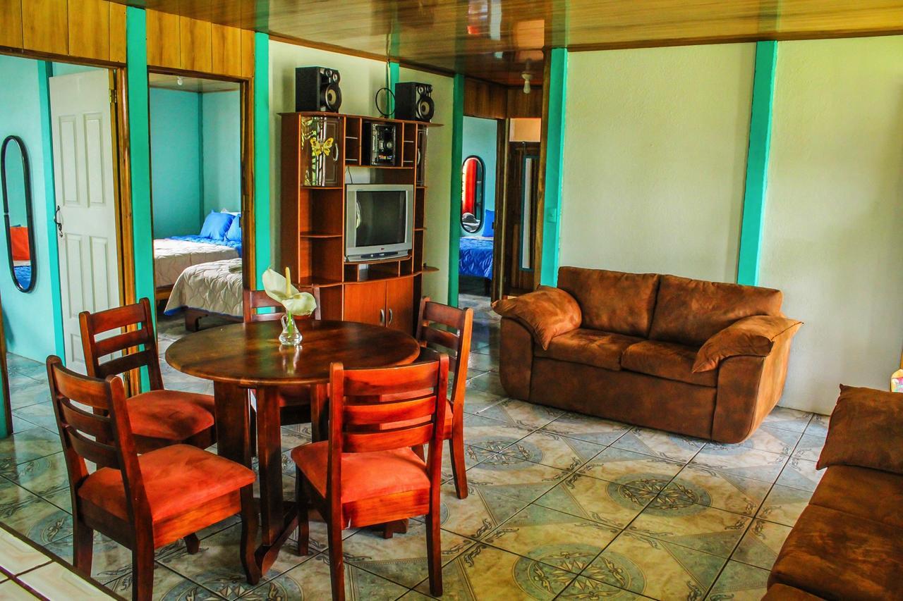 Hotel Las Flores Fortuna ラ・フォルトゥナ エクステリア 写真