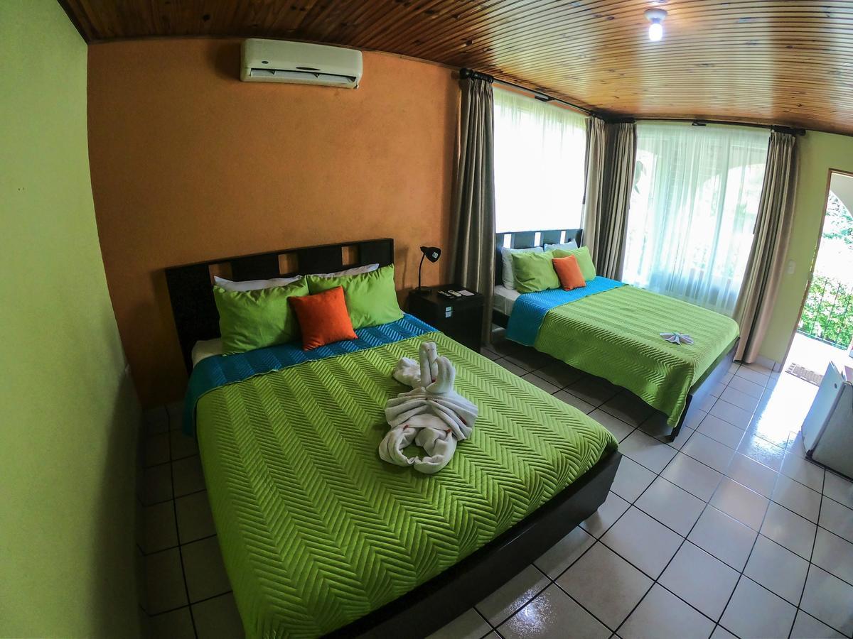 Hotel Las Flores Fortuna ラ・フォルトゥナ エクステリア 写真